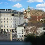 Urban Jungle Design - Historic Center With Free Parking & Panoramic View By Hero Homes *