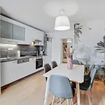 Urban Jungle Design - Historic Center With Free Parking & Panoramic View By Hero Homes 아파트