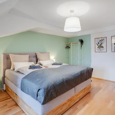 Urban Jungle Design - Historic Center With Free Parking & Panoramic View By Hero Homes * Graz