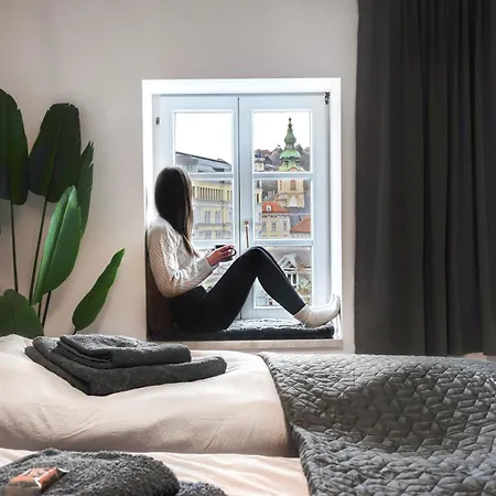 Urban Jungle Design - Historic Center With Free Parking & Panoramic View By Hero Homes Apartment Graz