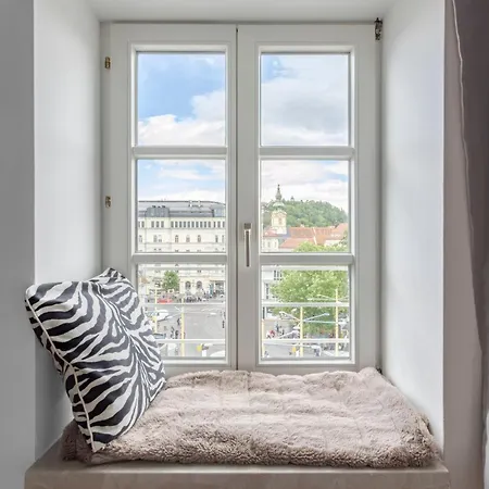 Schlossberg Panorama - 3br & Free Parking In Altstadt By Hero Homes * Štýrský Hradec