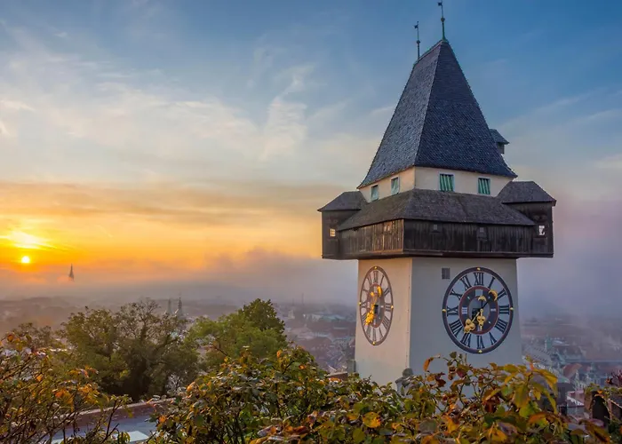 Urban Jungle Design - Historic Center With Free Parking & Panoramic View By Hero Homes Štýrský Hradec